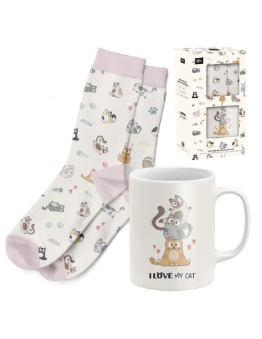 Conjunto de taza y calcetines  I love my cat